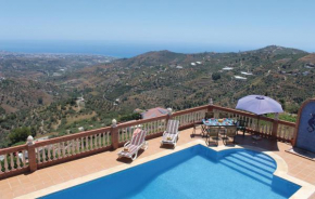 Gorgeous Home In Torrox With Kitchen